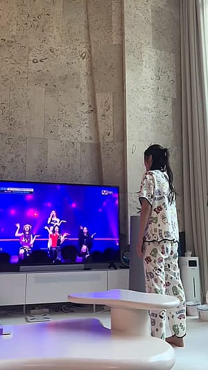 meovv 6th member'
