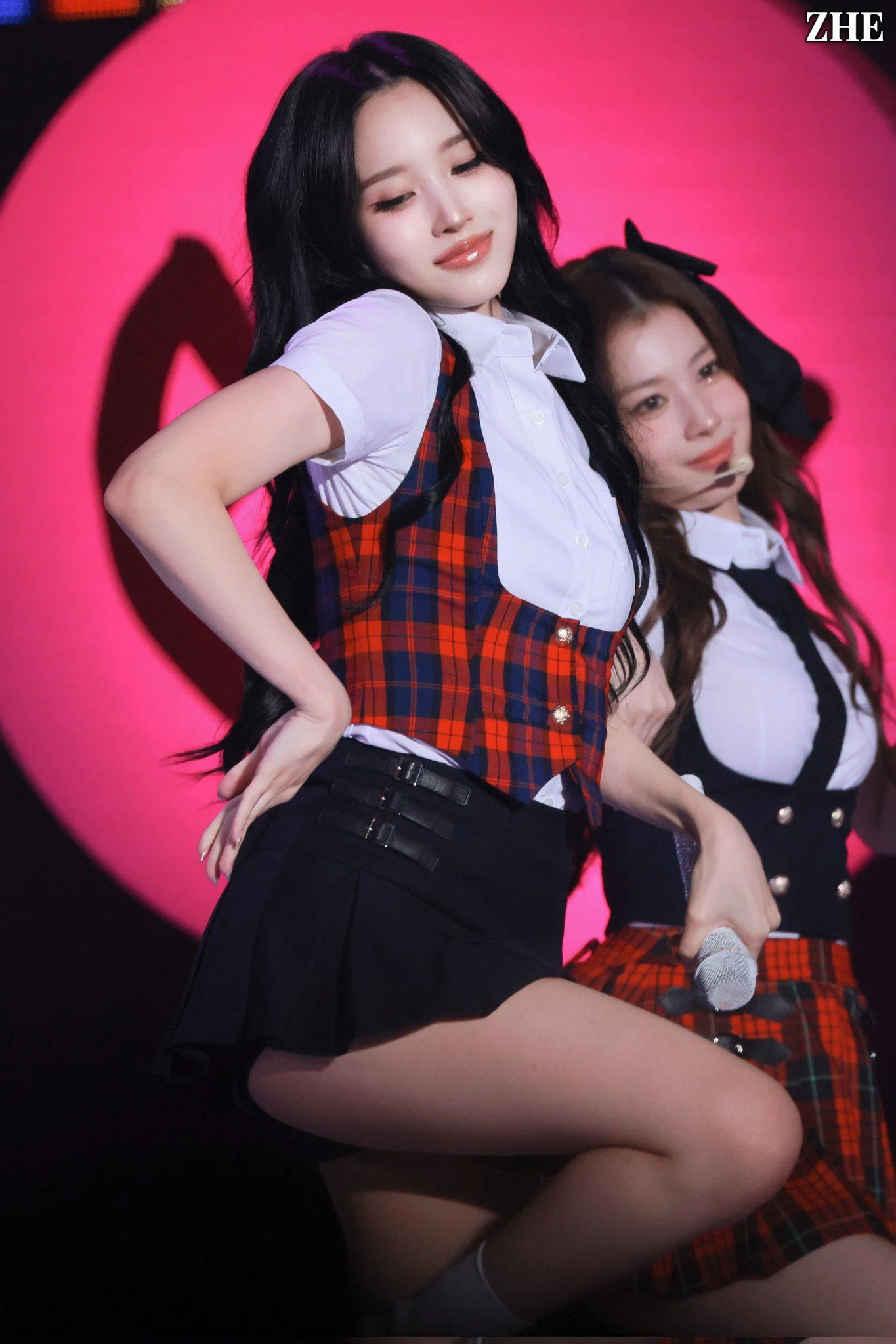 TWICE Mina picture 1 of 1
