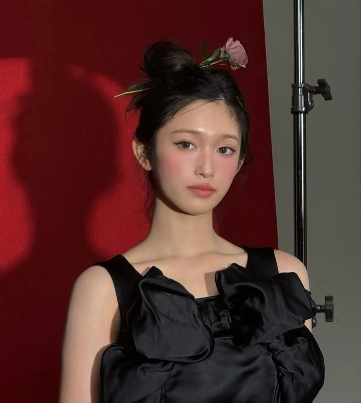 IVE - Leeseo picture 1 of 1