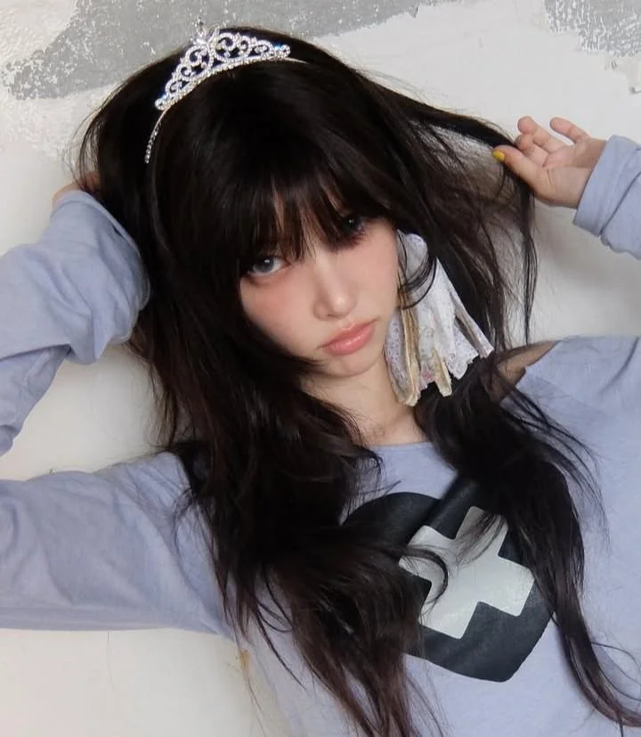 Illit - Yunah picture 1 of 1