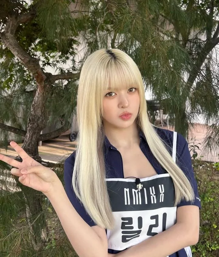 Nmixx - Lily picture 1 of 1