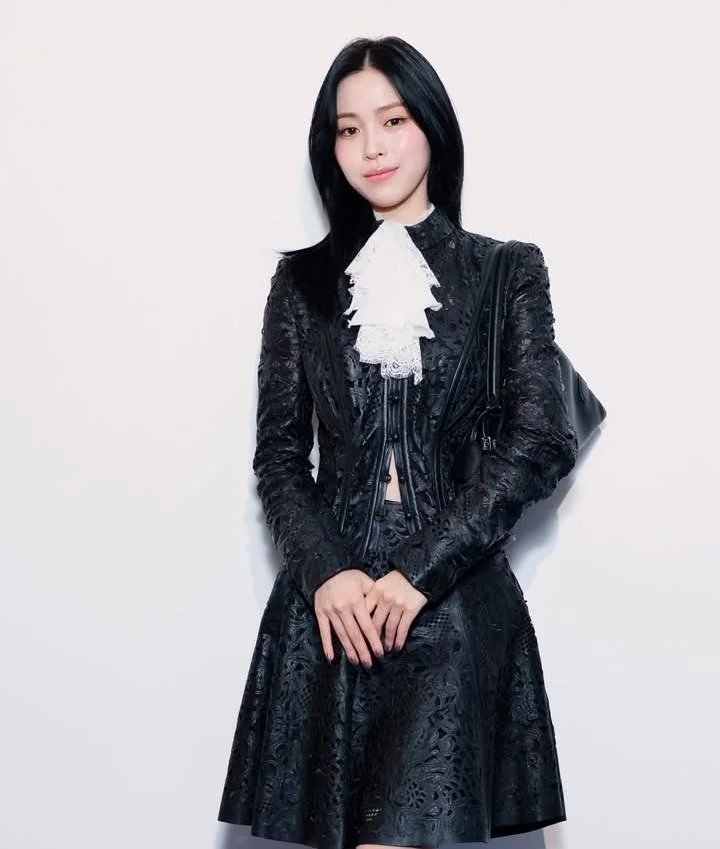 Itzy - Ryujin picture 1 of 1