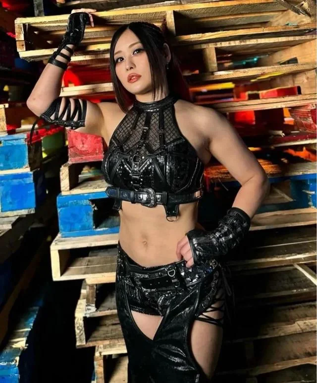 IYO SKY picture 1 of 1