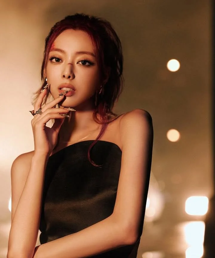 Itzy - Yuna picture 1 of 1