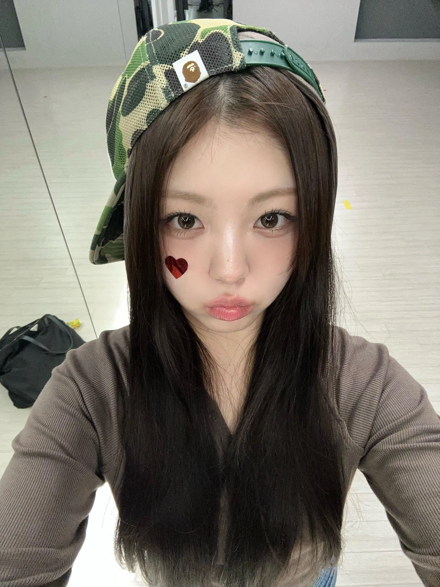 CLASS:y Riwon picture 1 of 1