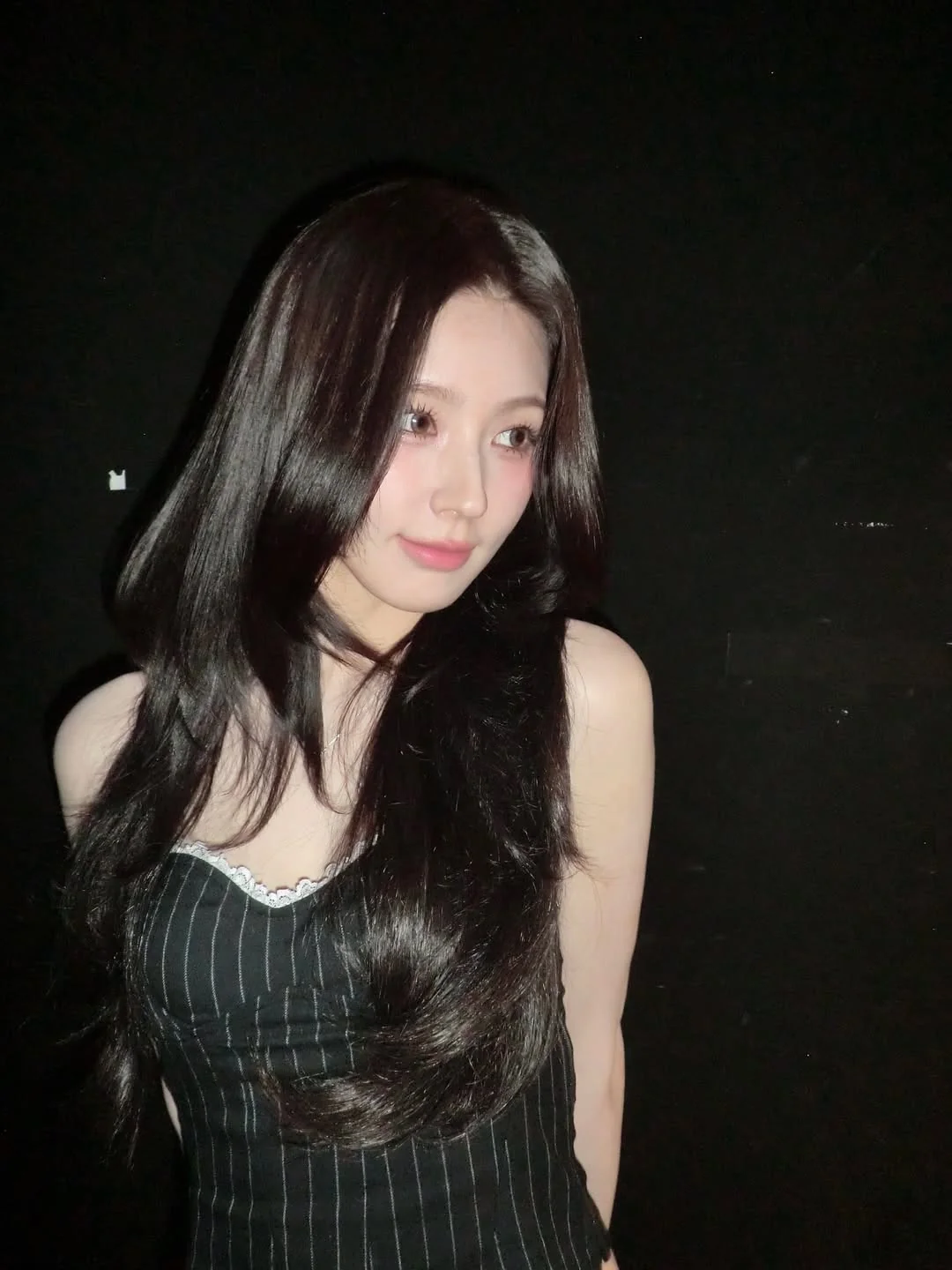 Miyeon picture 1 of 2