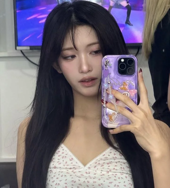 IVE - Leeseo picture 1 of 1