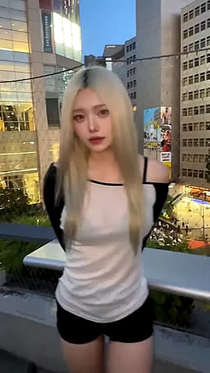 🎶 drunk by your gaze🍺'