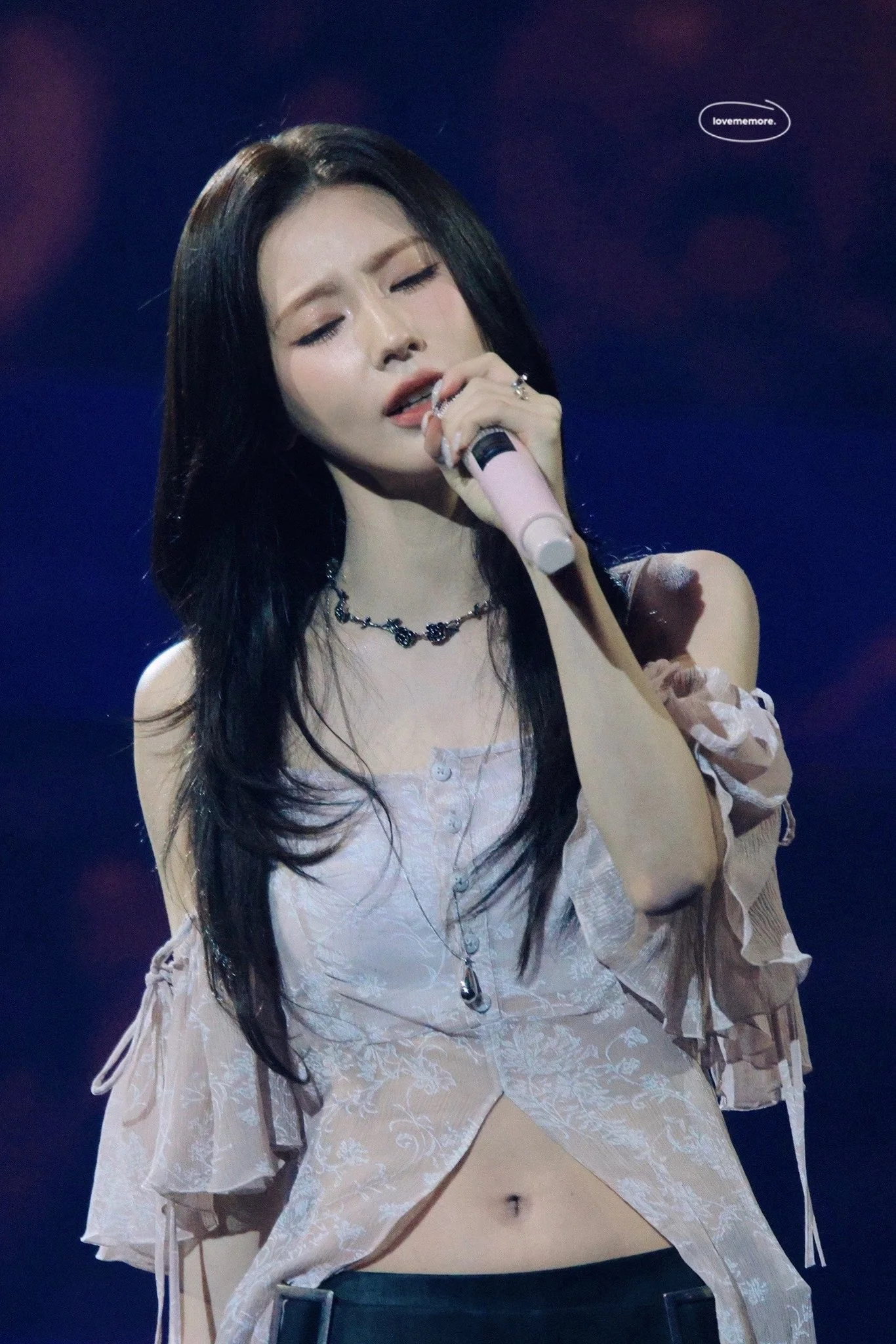 Miyeon picture 2 of 4