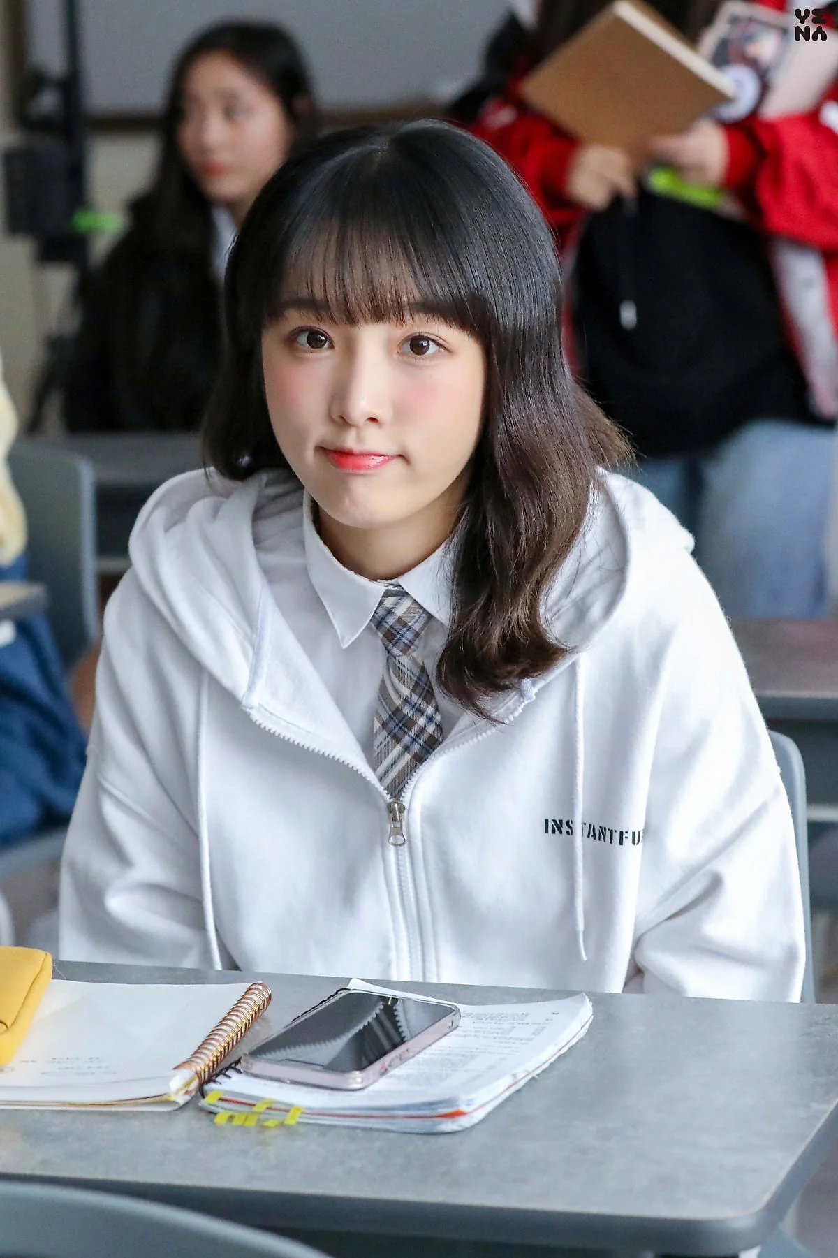 Choi Yena picture 4 of 6