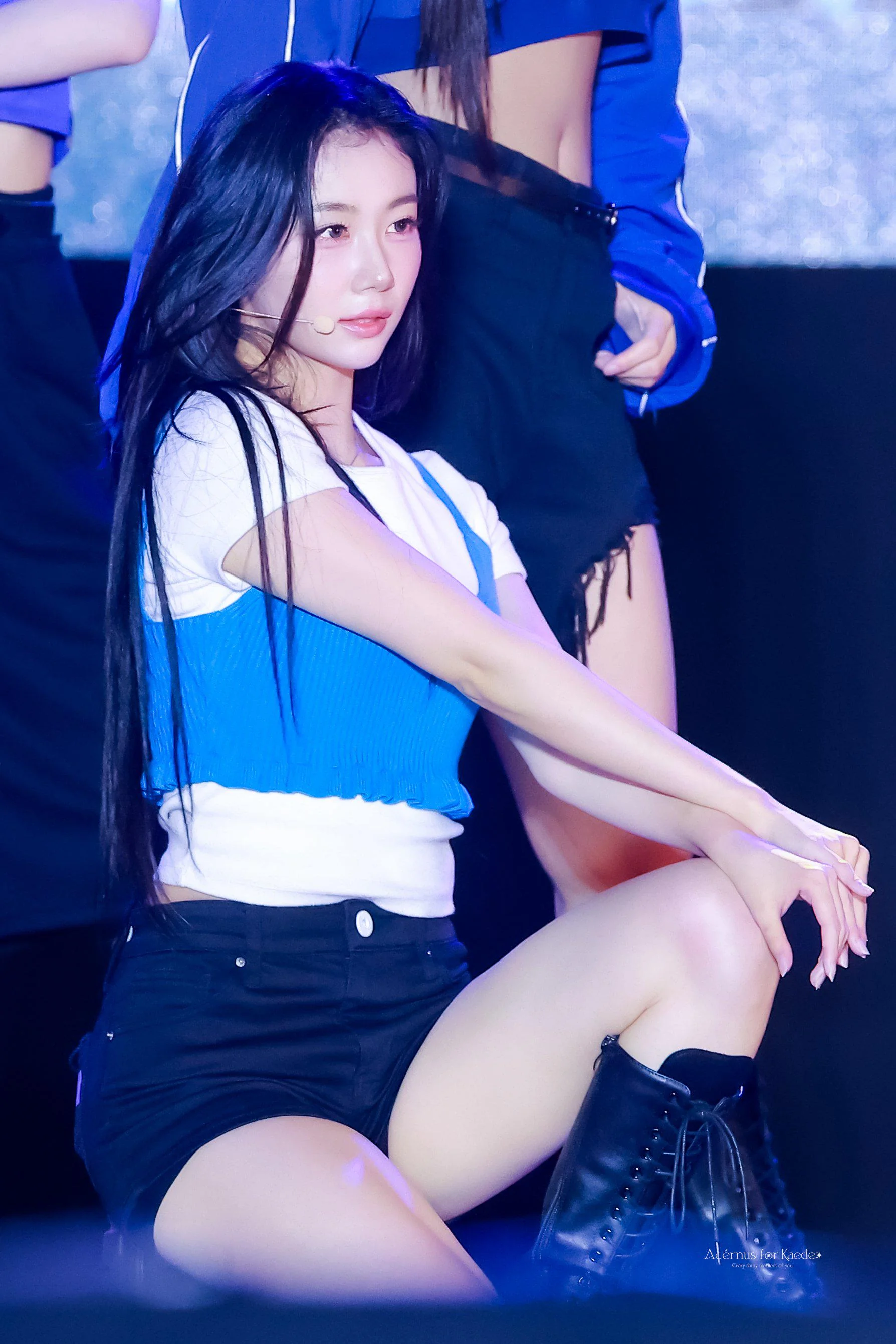 tripleS Kaede picture 1 of 1