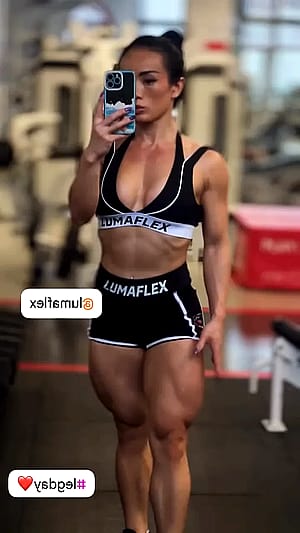 Ivy Liu (IG: ivyliu_ifbbpro)'