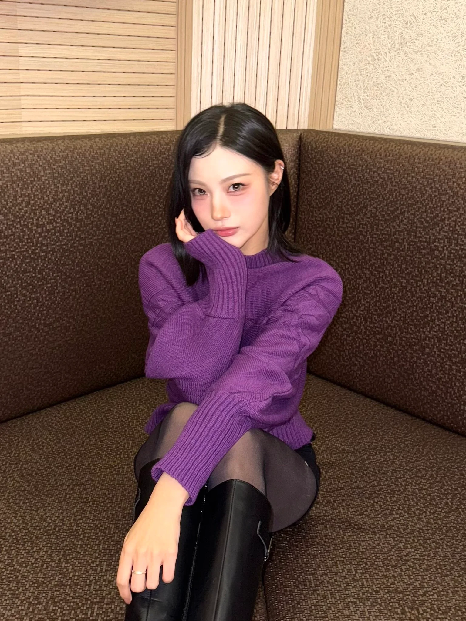 ICHILLIN' Yeju picture 1 of 6