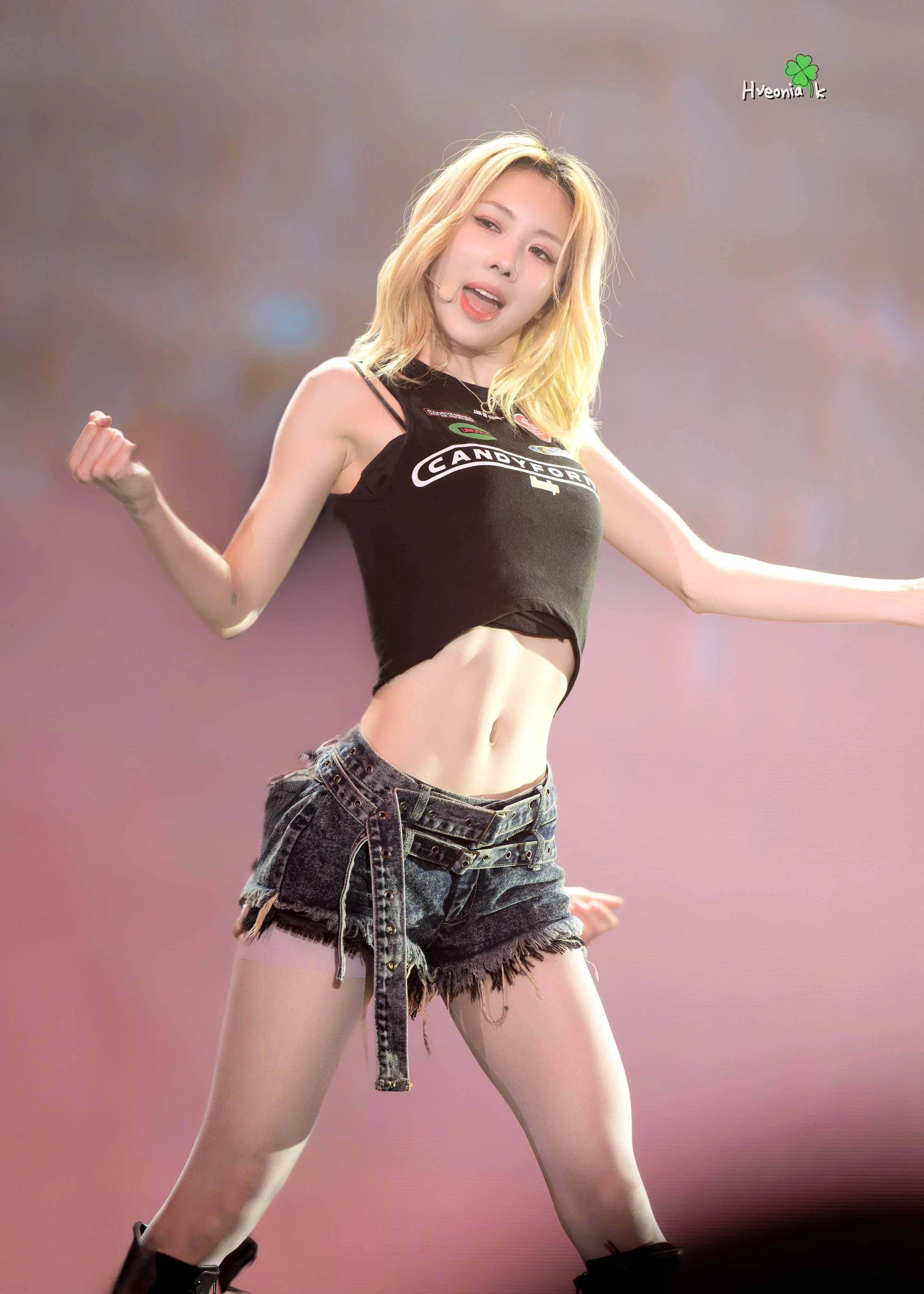 Dreamcatcher Yoohyeon picture 1 of 1