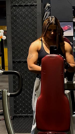 Big biceps... Indian desi mom... After workout FBB ifbb'