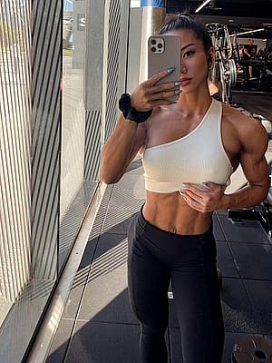 Common pose for a less common physique'