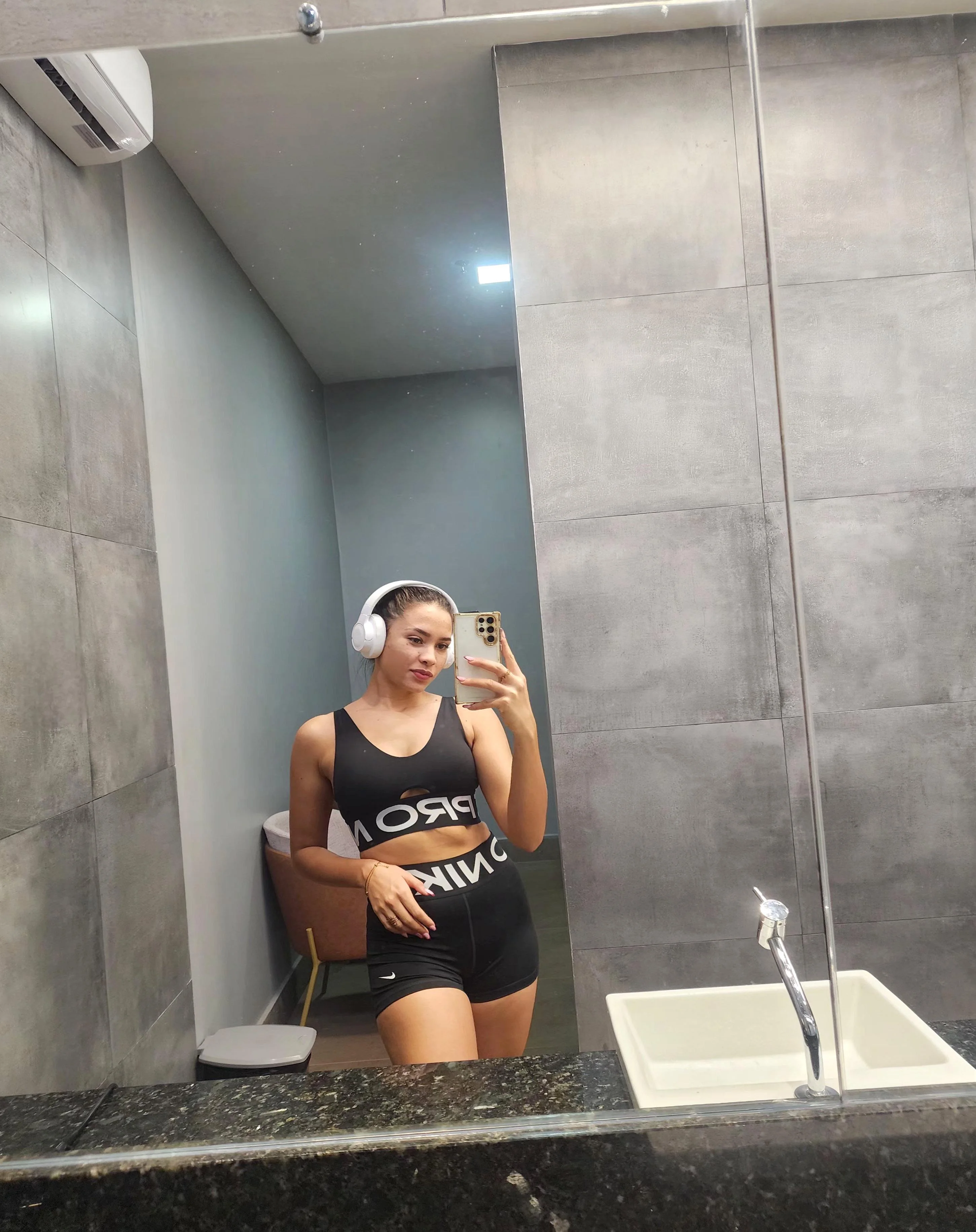 Violet… just average I guess picture 1 of 1