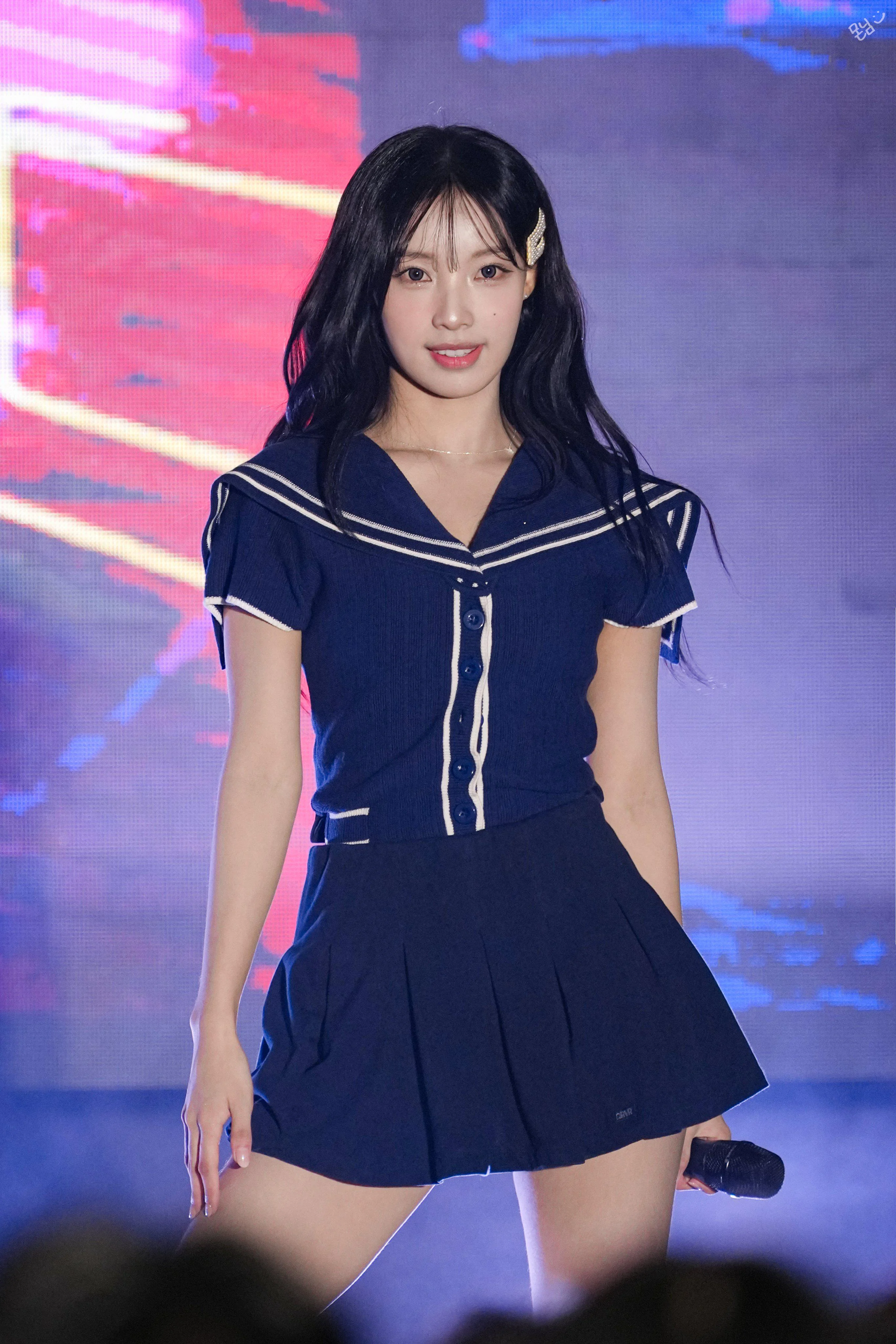 RESCENE Woni picture 1 of 1