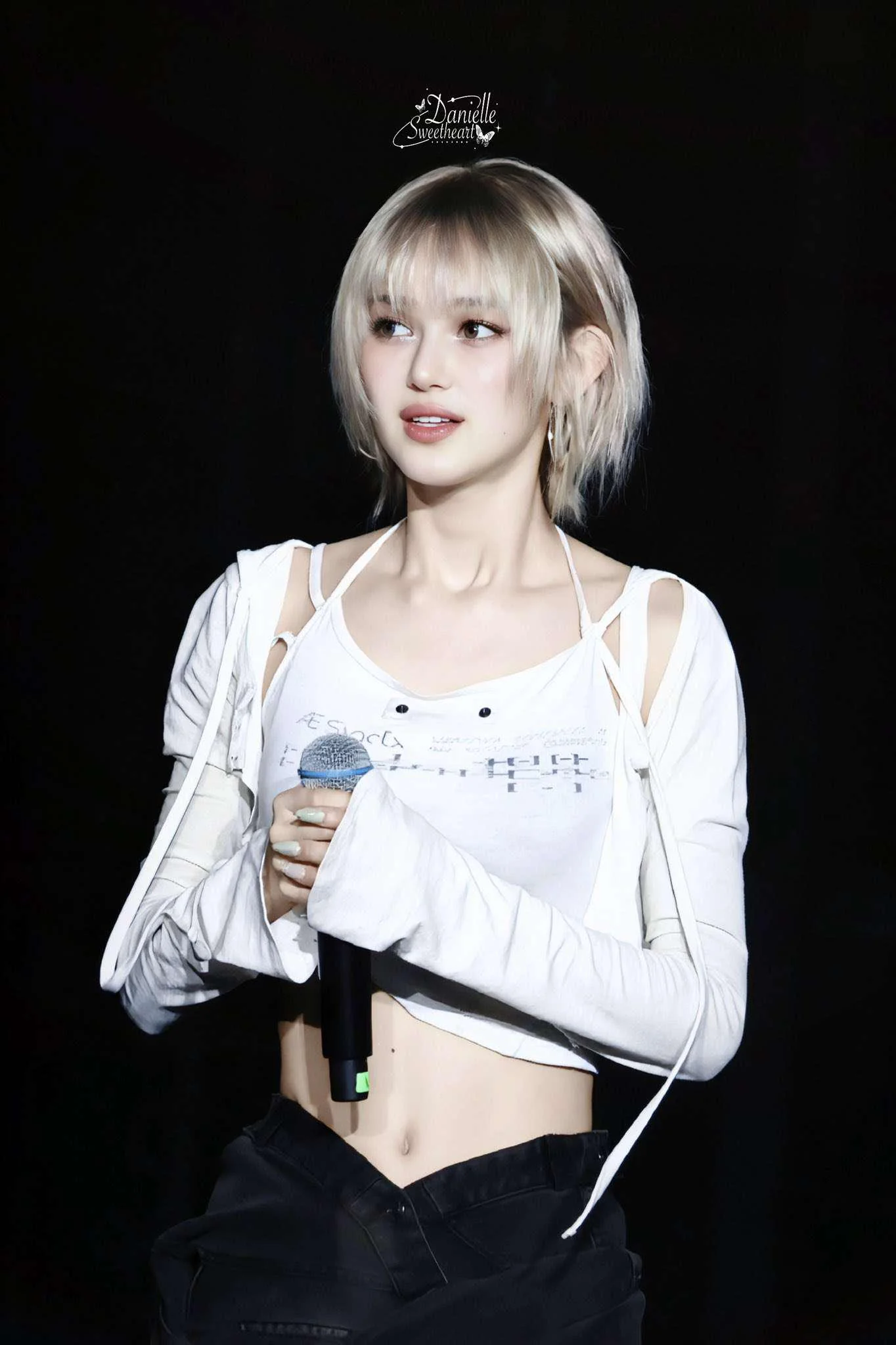 New Jeans Danielle picture 1 of 1