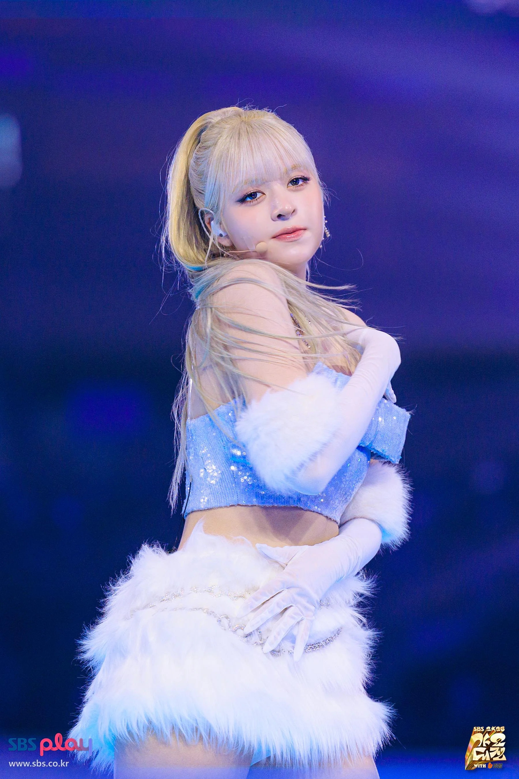 NMIXX Lily picture 1 of 1