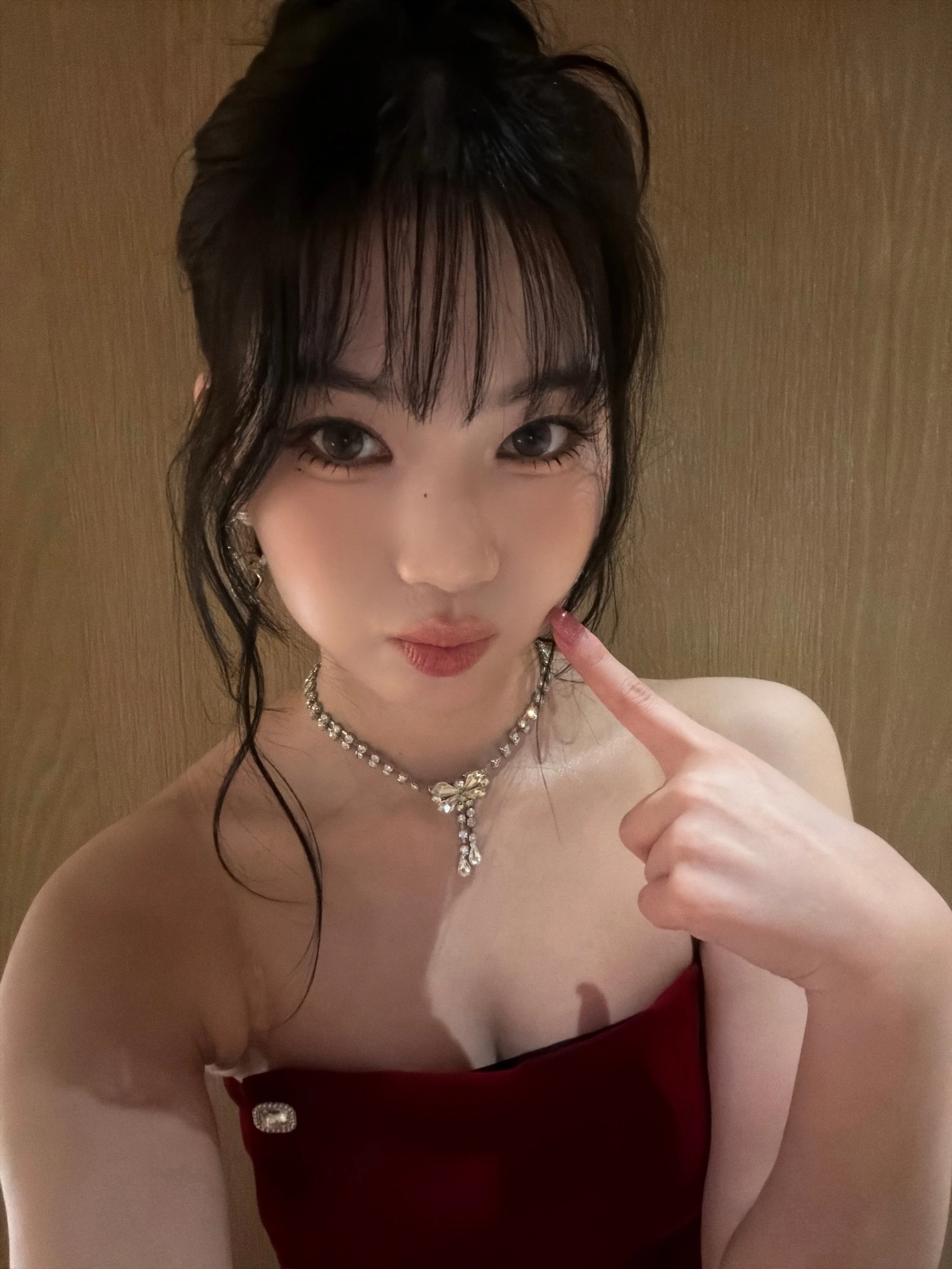 STAYC Isa picture 1 of 2