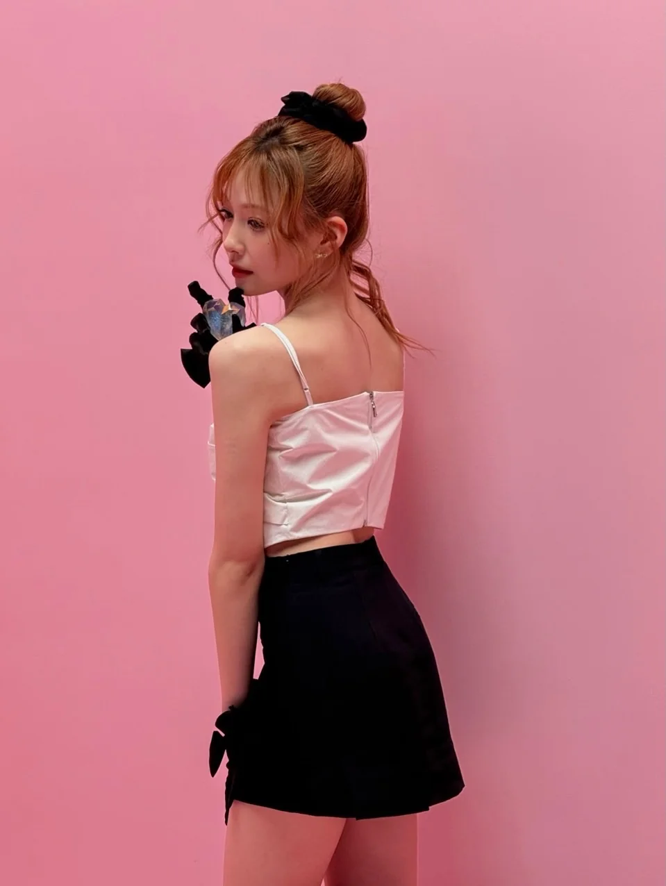 NiziU Mayuka picture 3 of 6