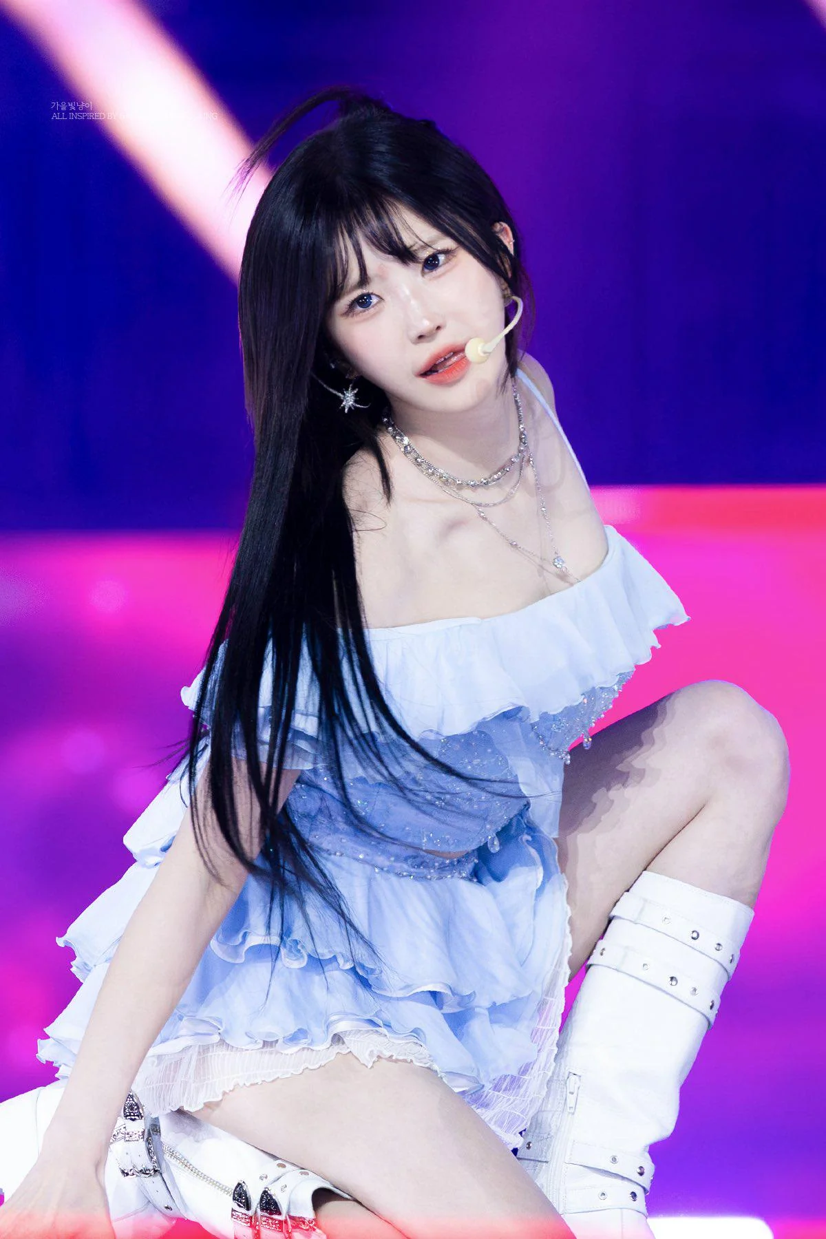 fromis_9 Hayoung picture 1 of 1