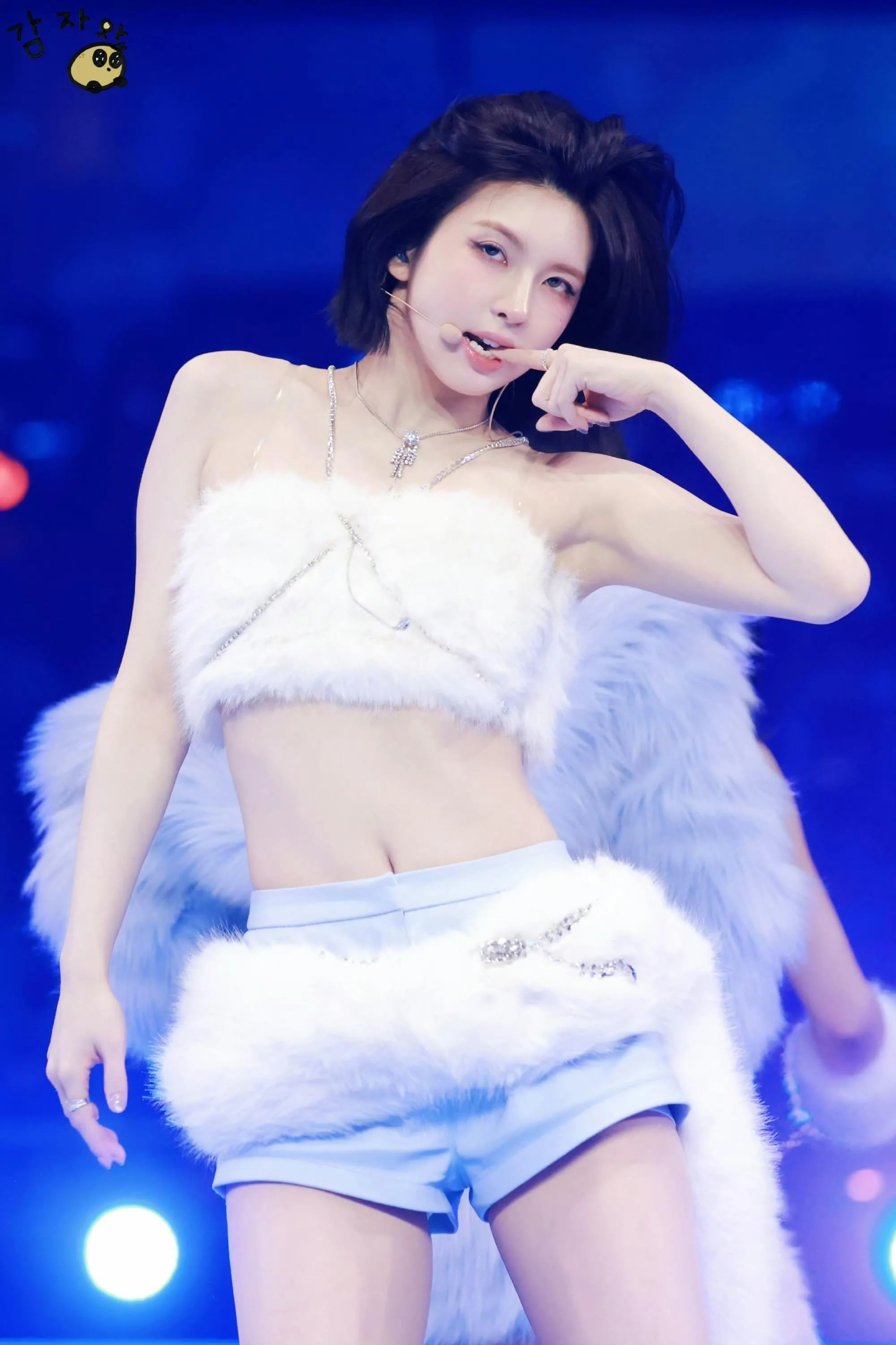 NMIXX Bae picture 2 of 2