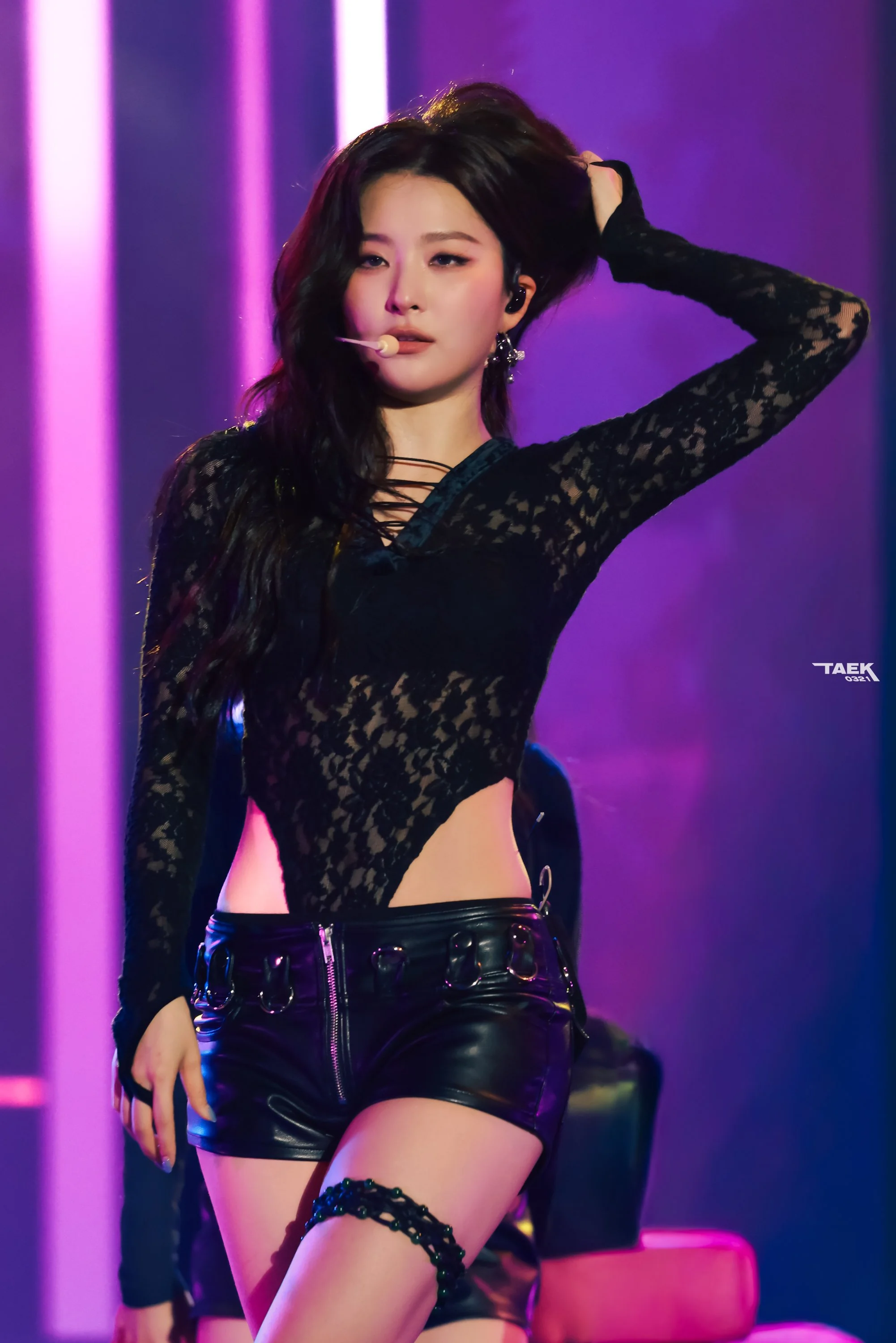 Seulgi picture 1 of 3