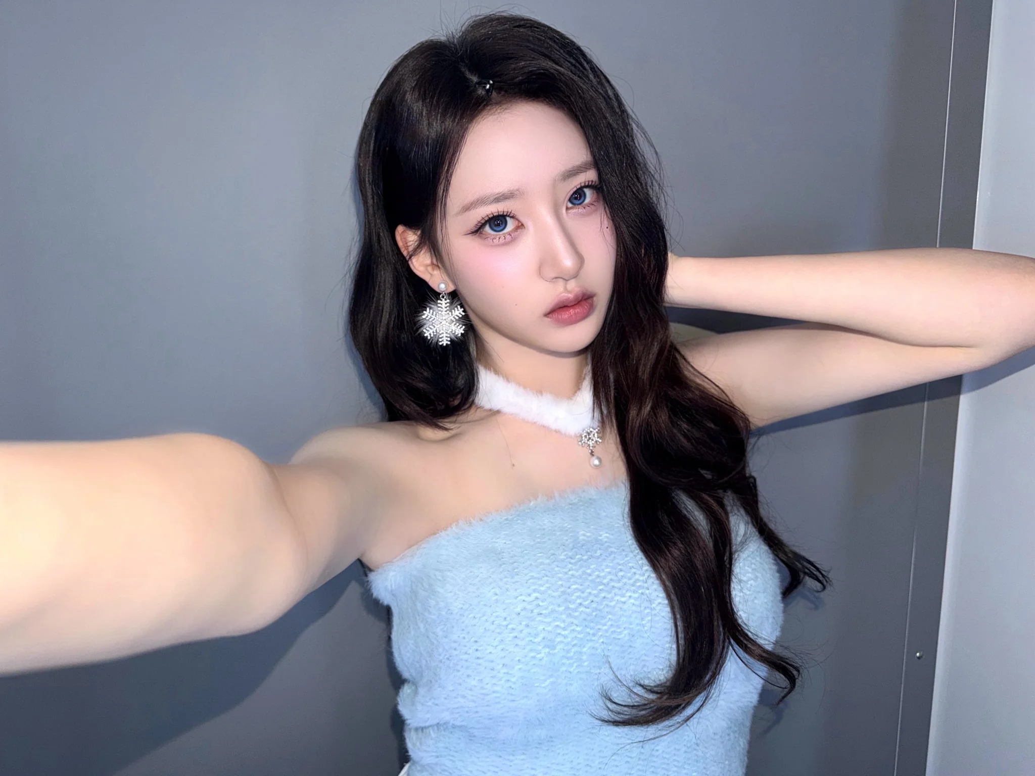 H1-KEY Hwiseo picture 1 of 2