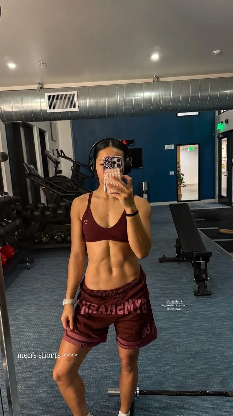 Olivia Reardon picture 1 of 3