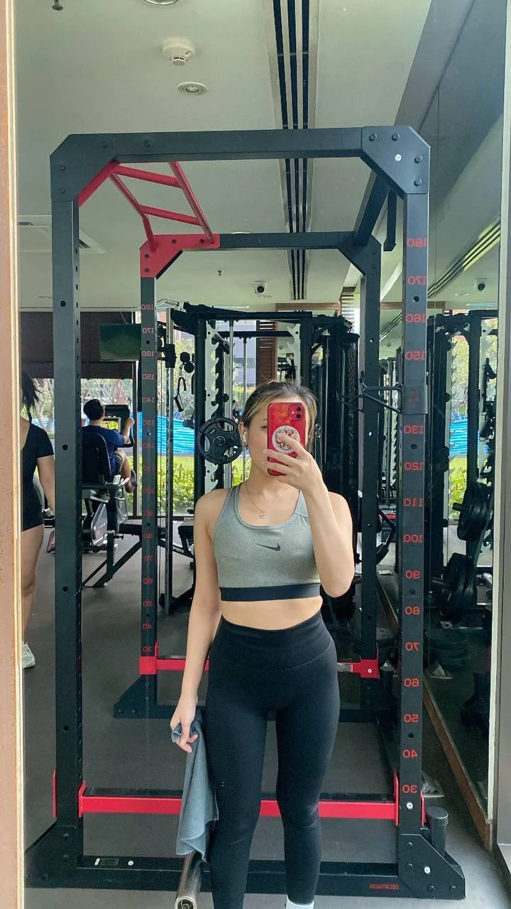 Jazmine. picture 3 of 6