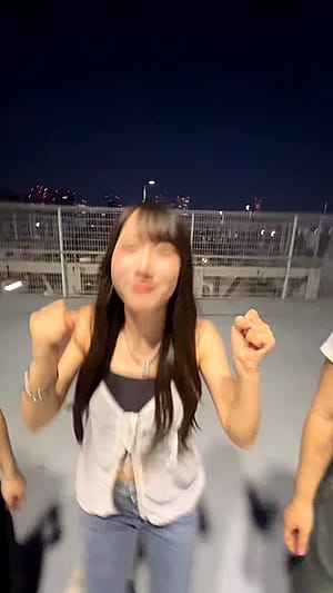 when you're the only one who knows the choreo😅'