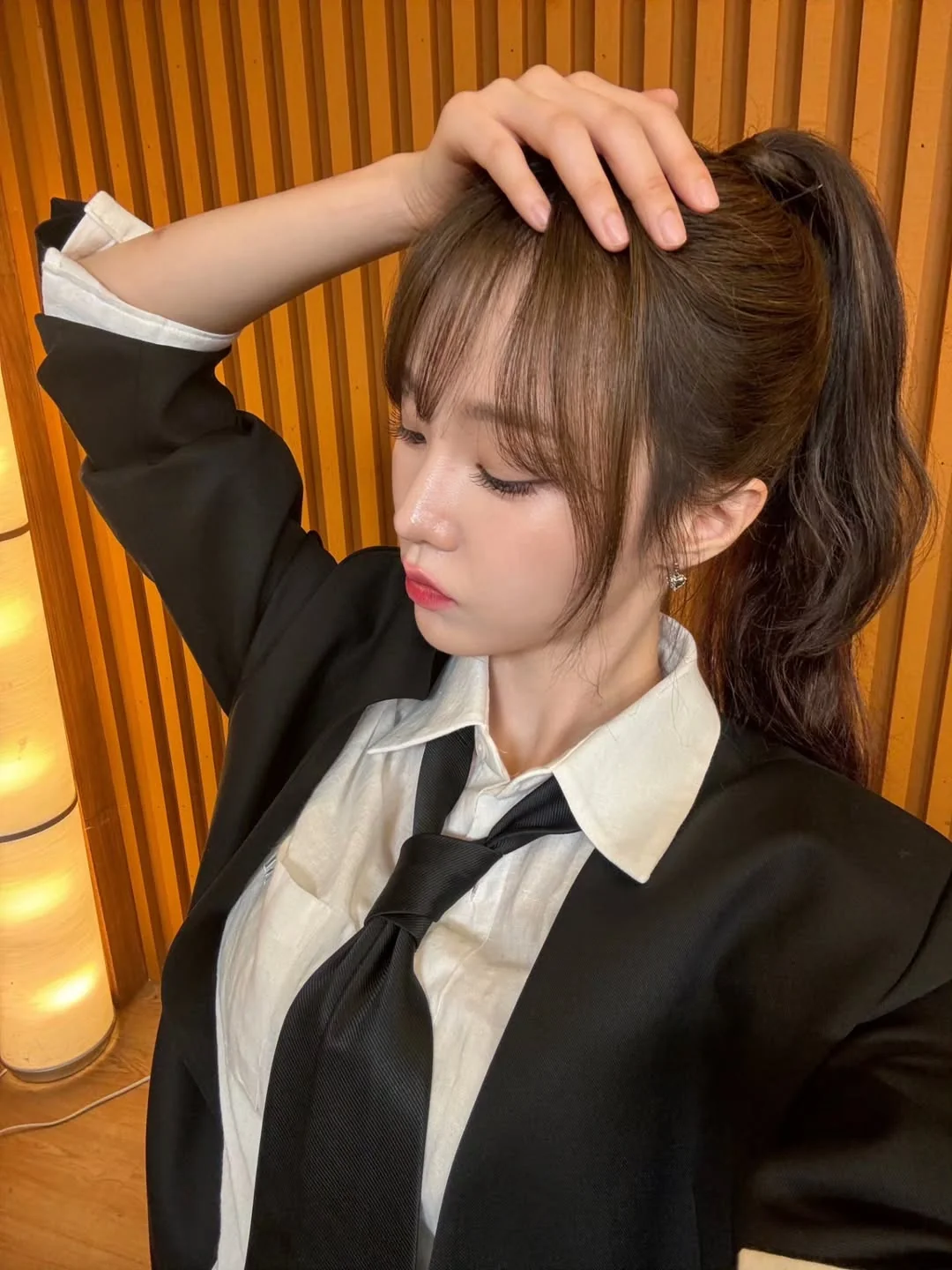 Wooah Nana picture 1 of 5