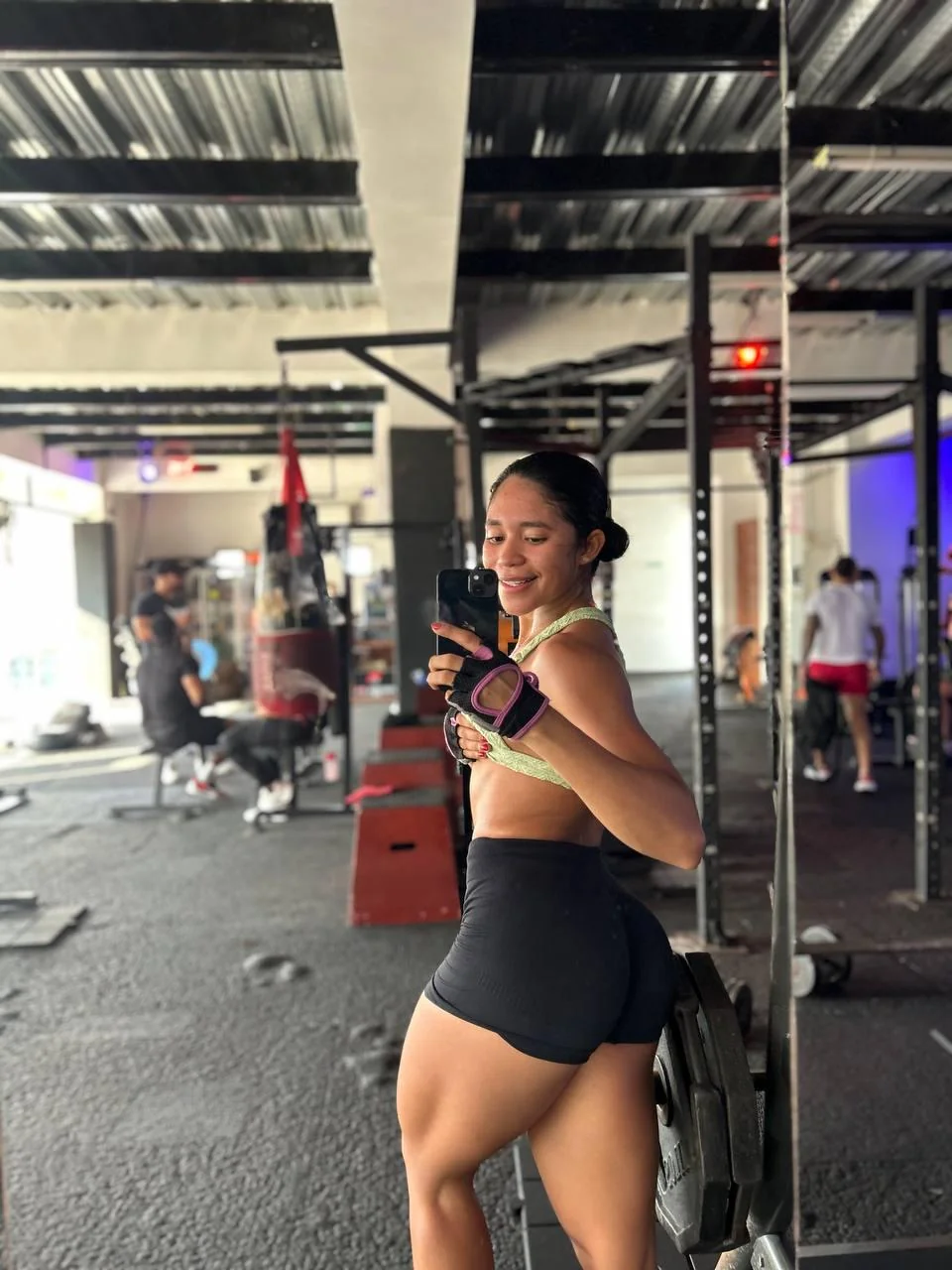 Tanja picture 1 of 1