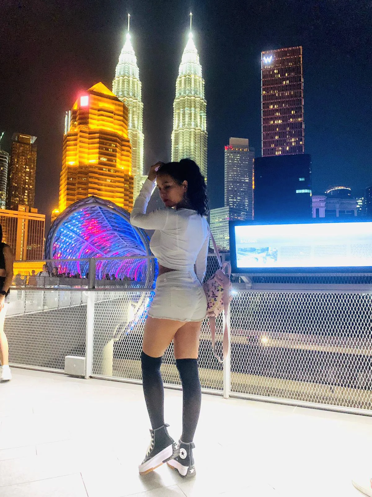 Hi there 👋 picture 1 of 1