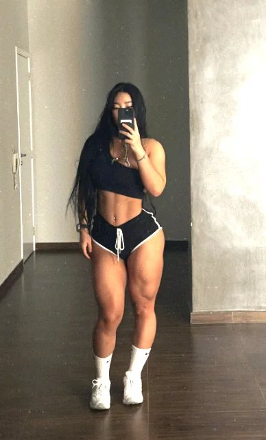 Ju A Nam's Crazy physique picture 1 of 1