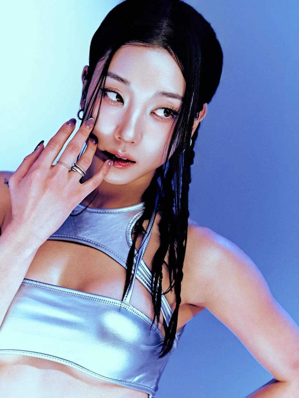 Seungyeon picture 1 of 6