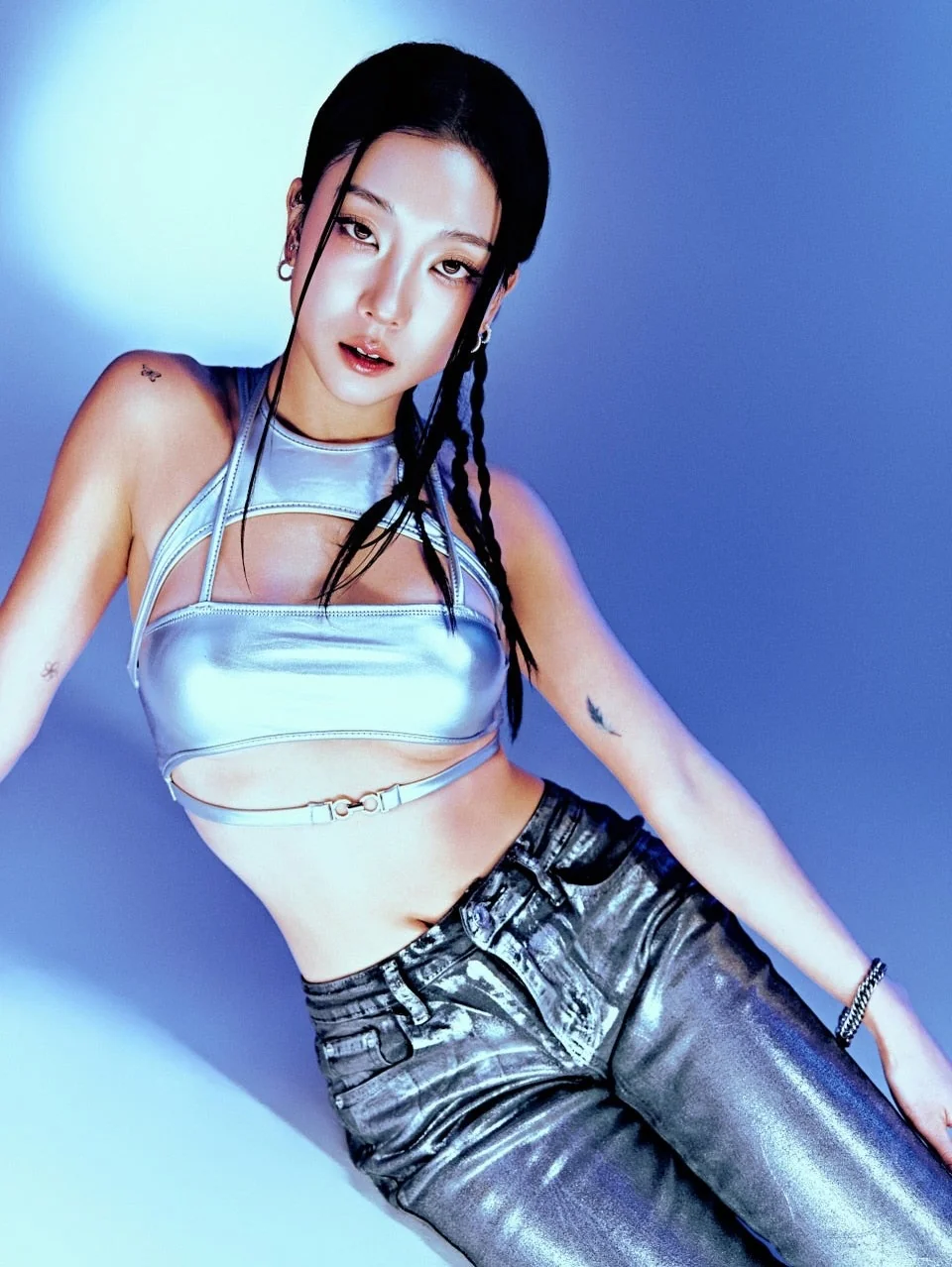 Seungyeon picture 2 of 6