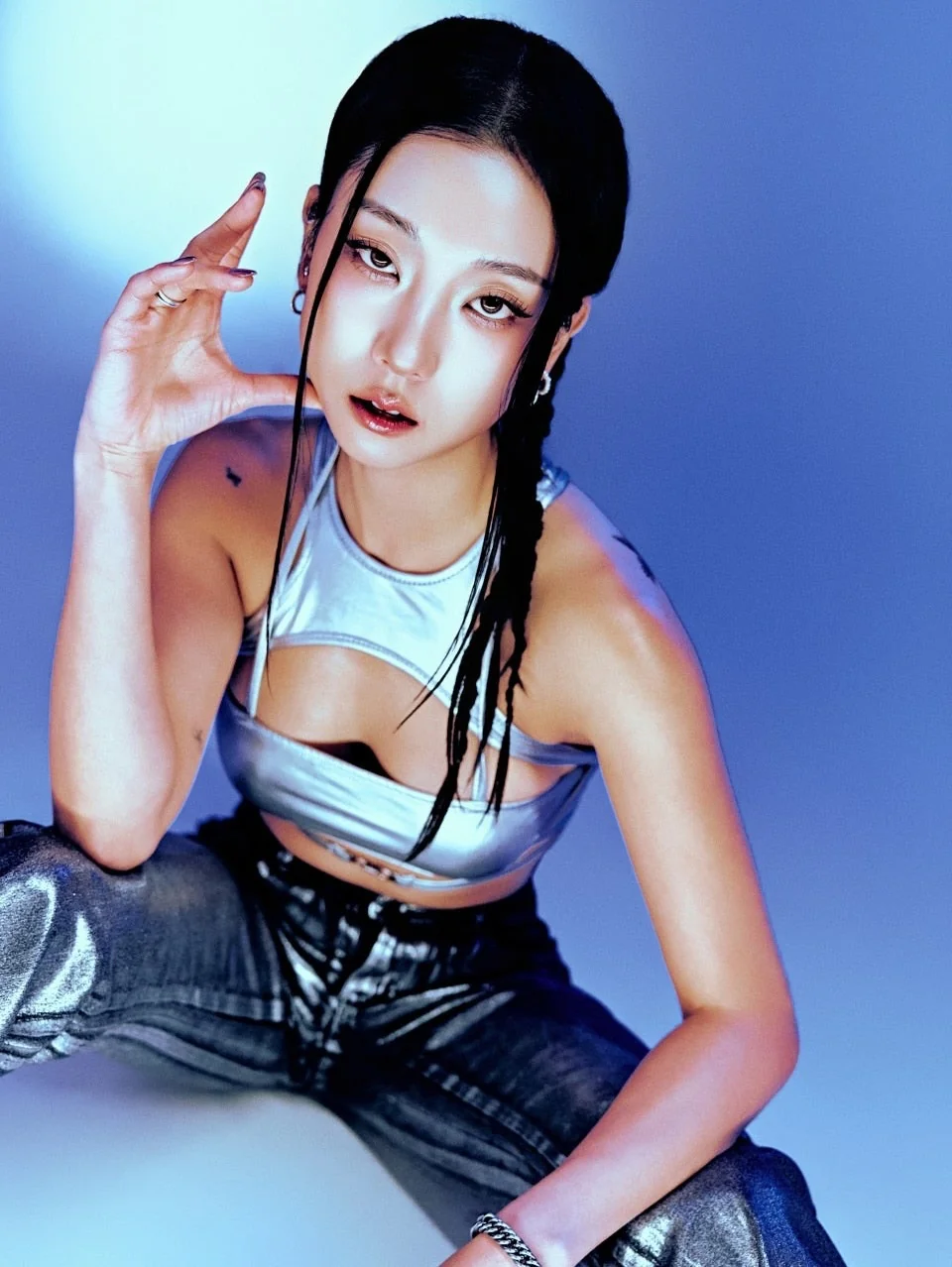 Seungyeon picture 3 of 6