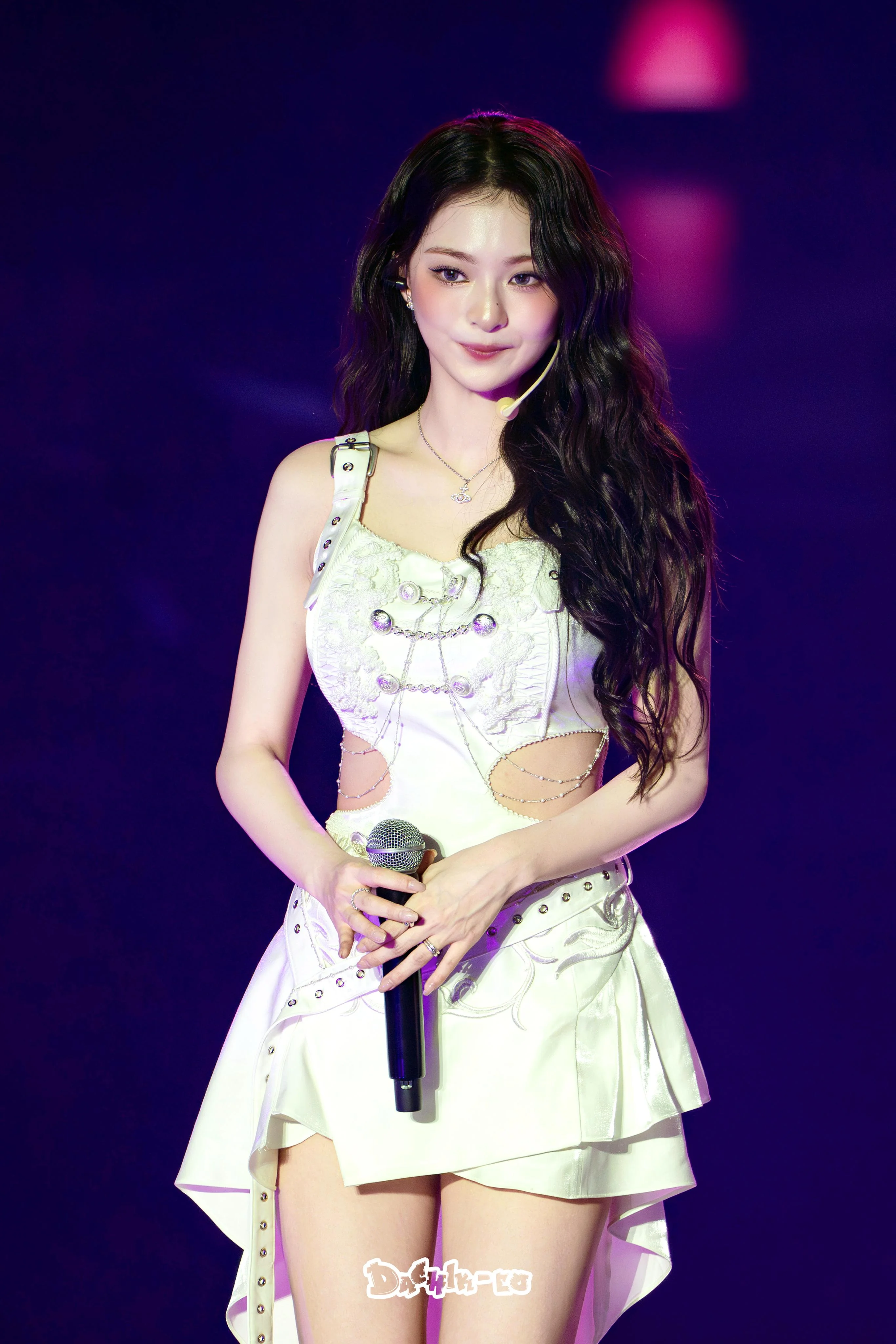 fromis_9 Nagyung picture 1 of 1