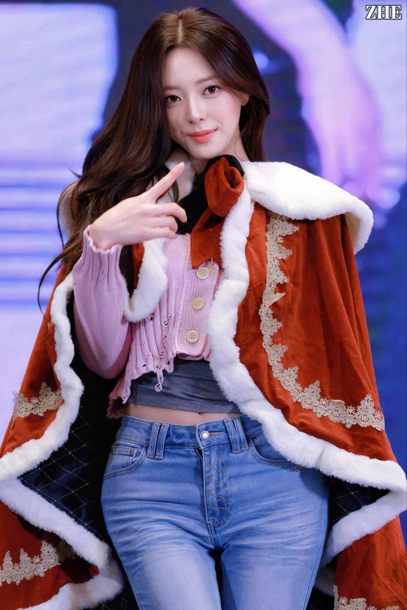 ITZY Yuna picture 1 of 1