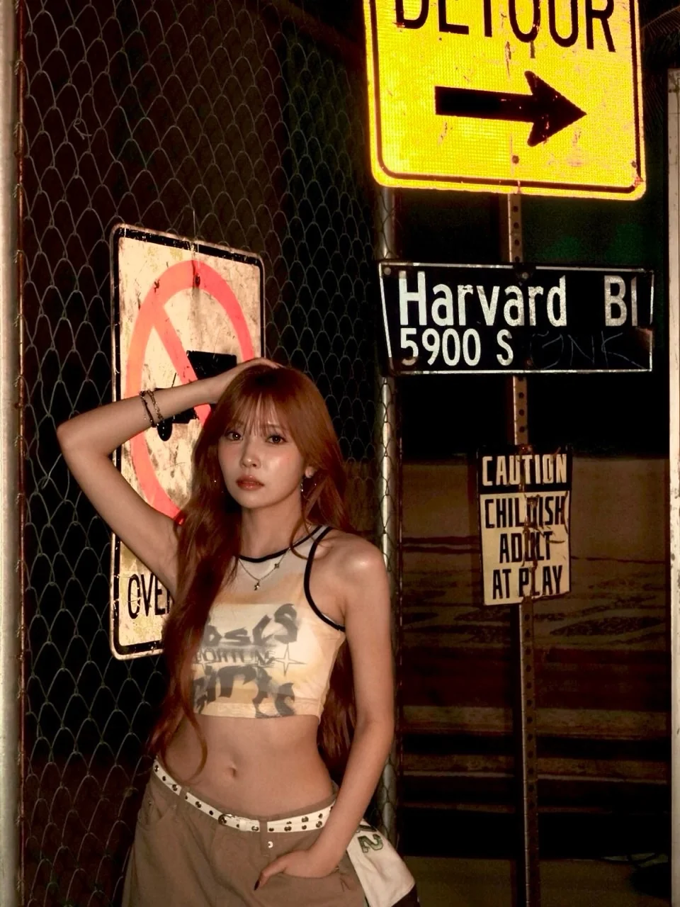 NiziU Mayuka picture 3 of 5