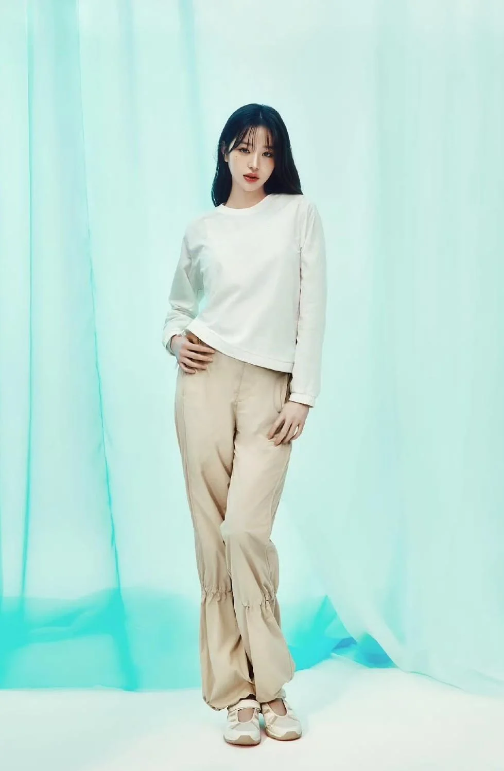 260225 JANG WONYOUNG picture 3 of 6