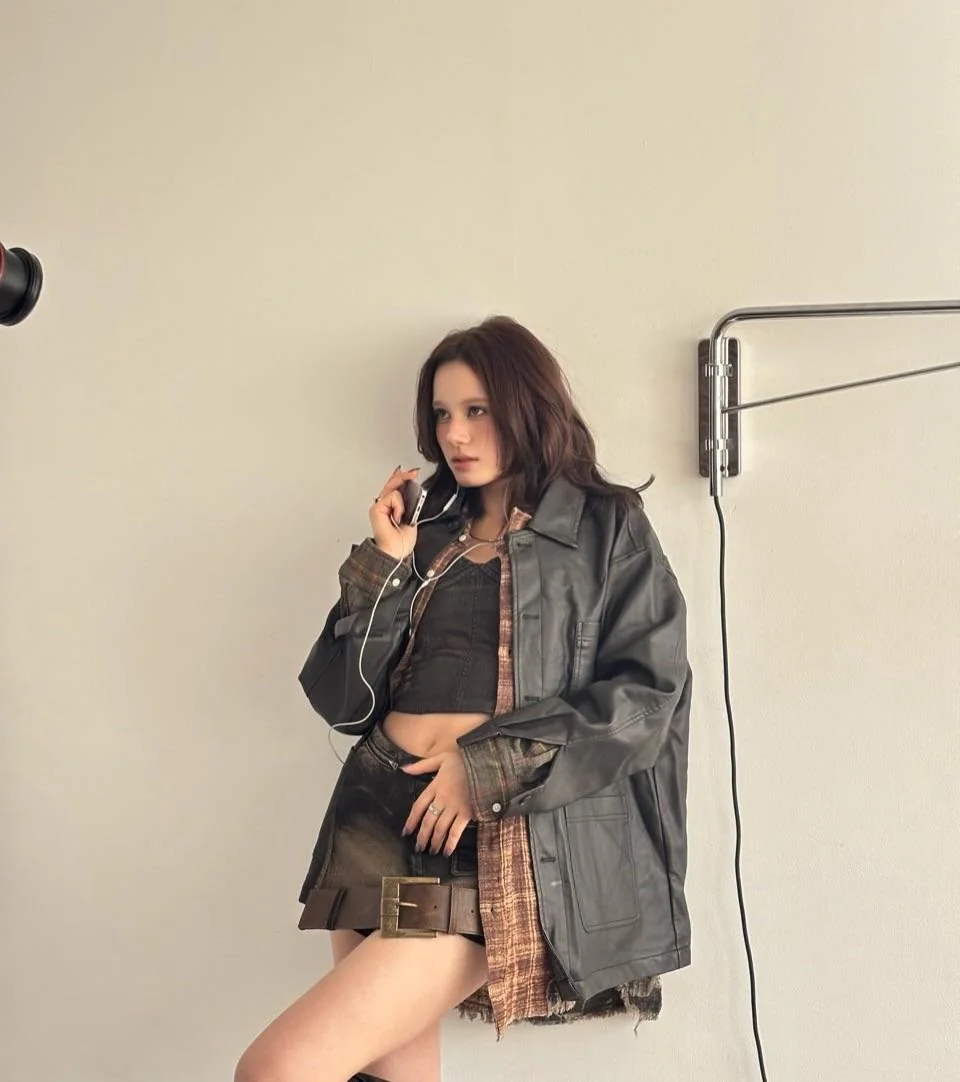 NiziU - Nina picture 10 of 16