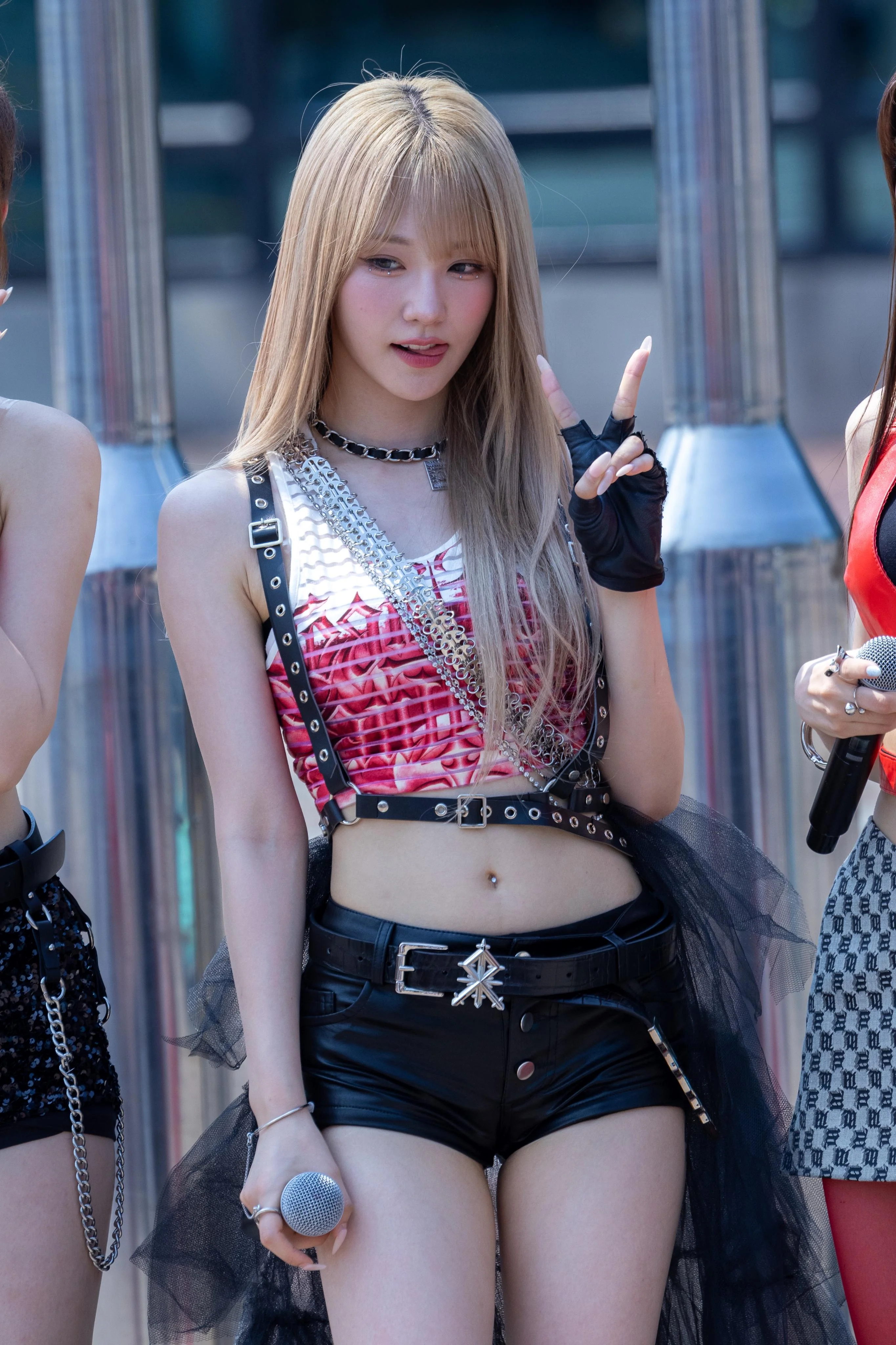 WOOAH Nana picture 1 of 1