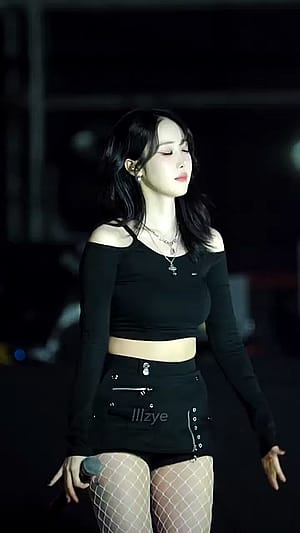 She wants her ring!'