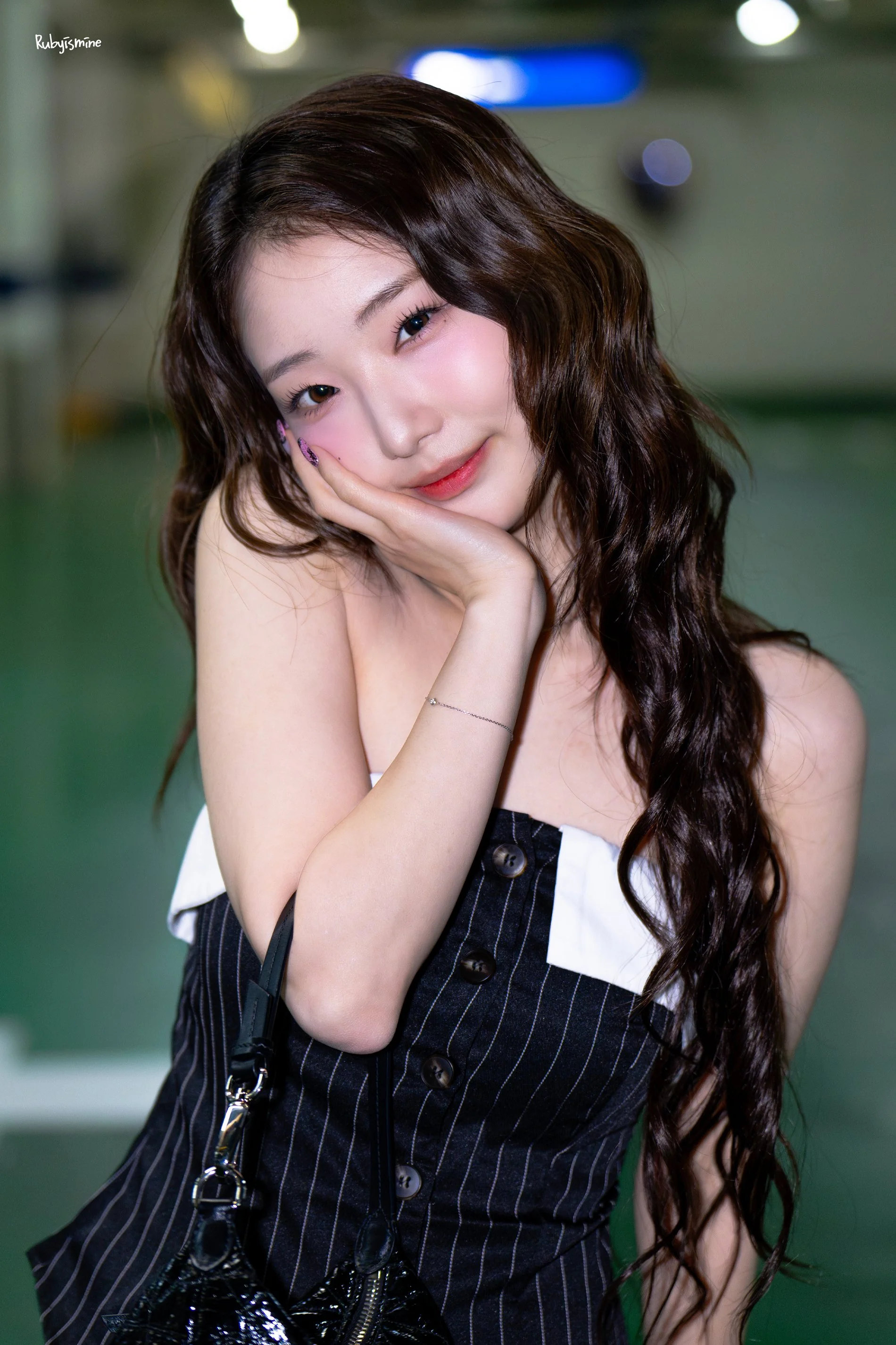 Yeojin picture 2 of 2