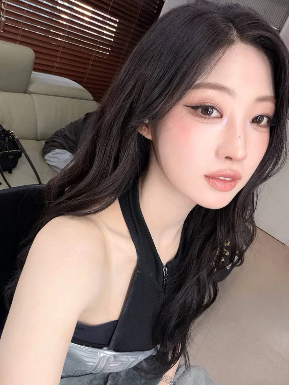 Sihyeon - Everglow picture 2 of 4