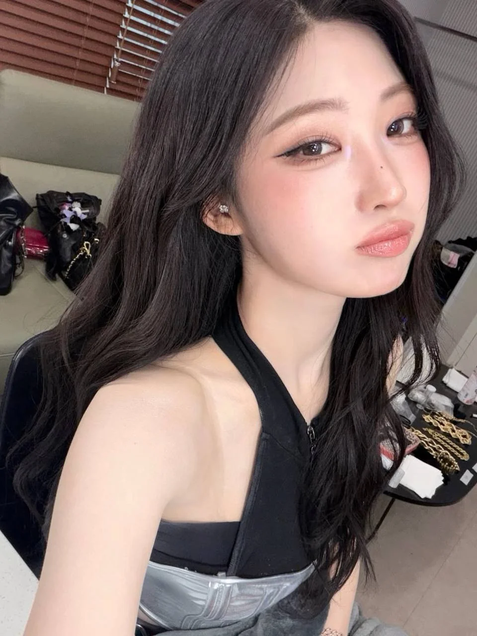 Sihyeon - Everglow picture 3 of 4